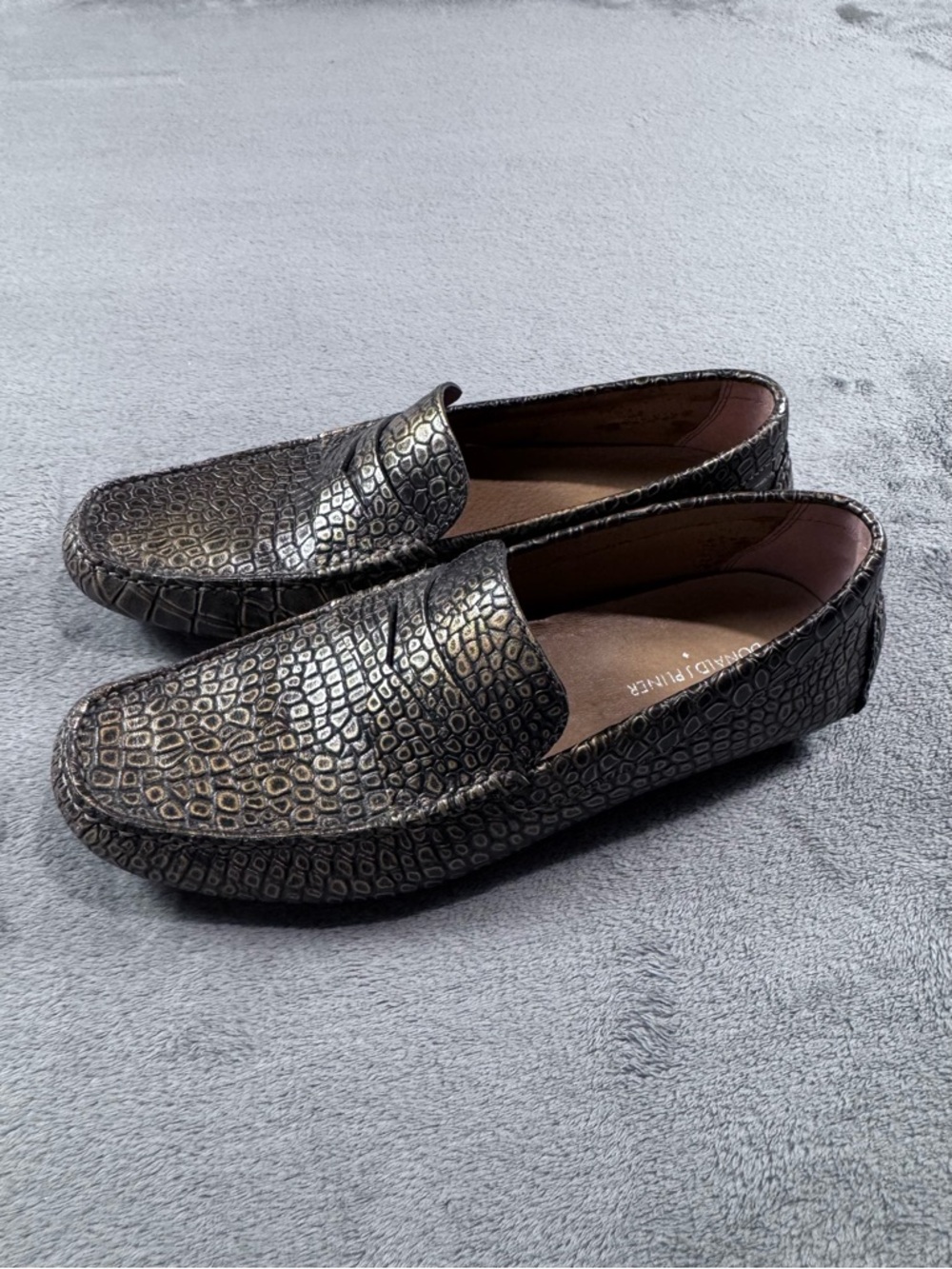 Donald J. Pliner VINCO3 Gold/Black Croc-Embossed Leather Slip-Ons